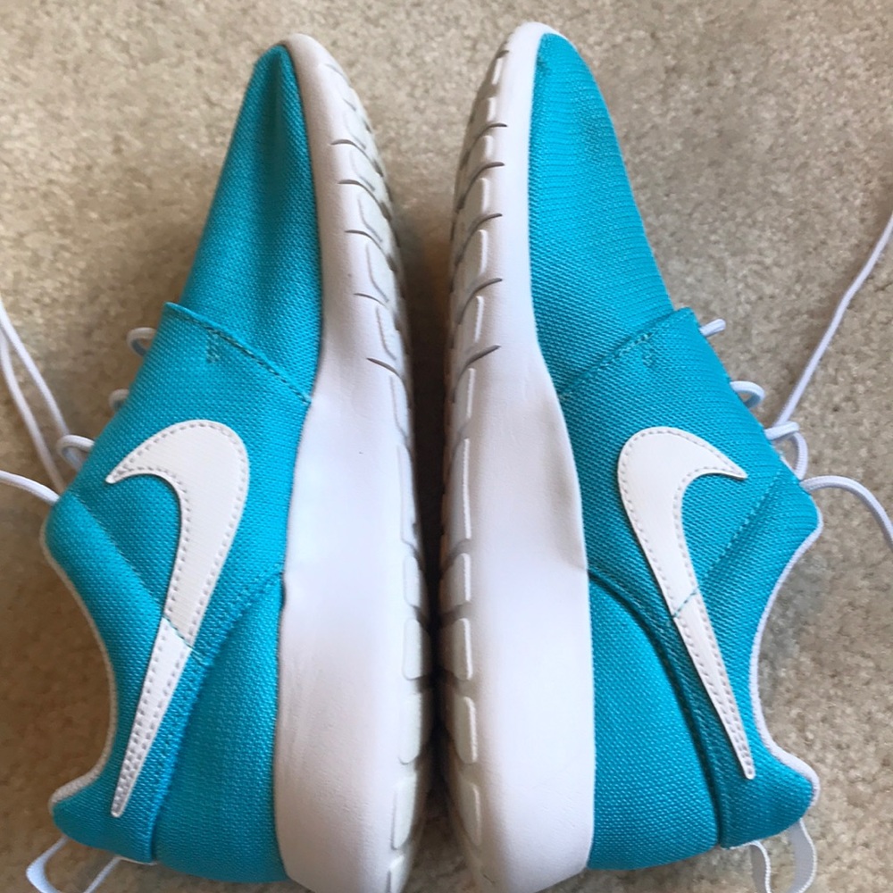 Nike Kids Blue Sneakers - Picture 5 of 8